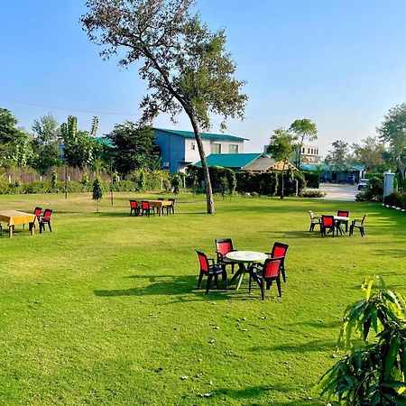 The Jungle Joy Resort & Spa Rāmnagar Exterior foto